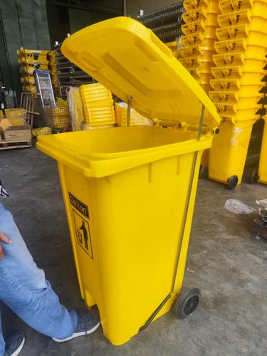 Tempat Sampah Pedal Roda 240 Liter Dalton (LXD 240K Yellow) - Gambar 3